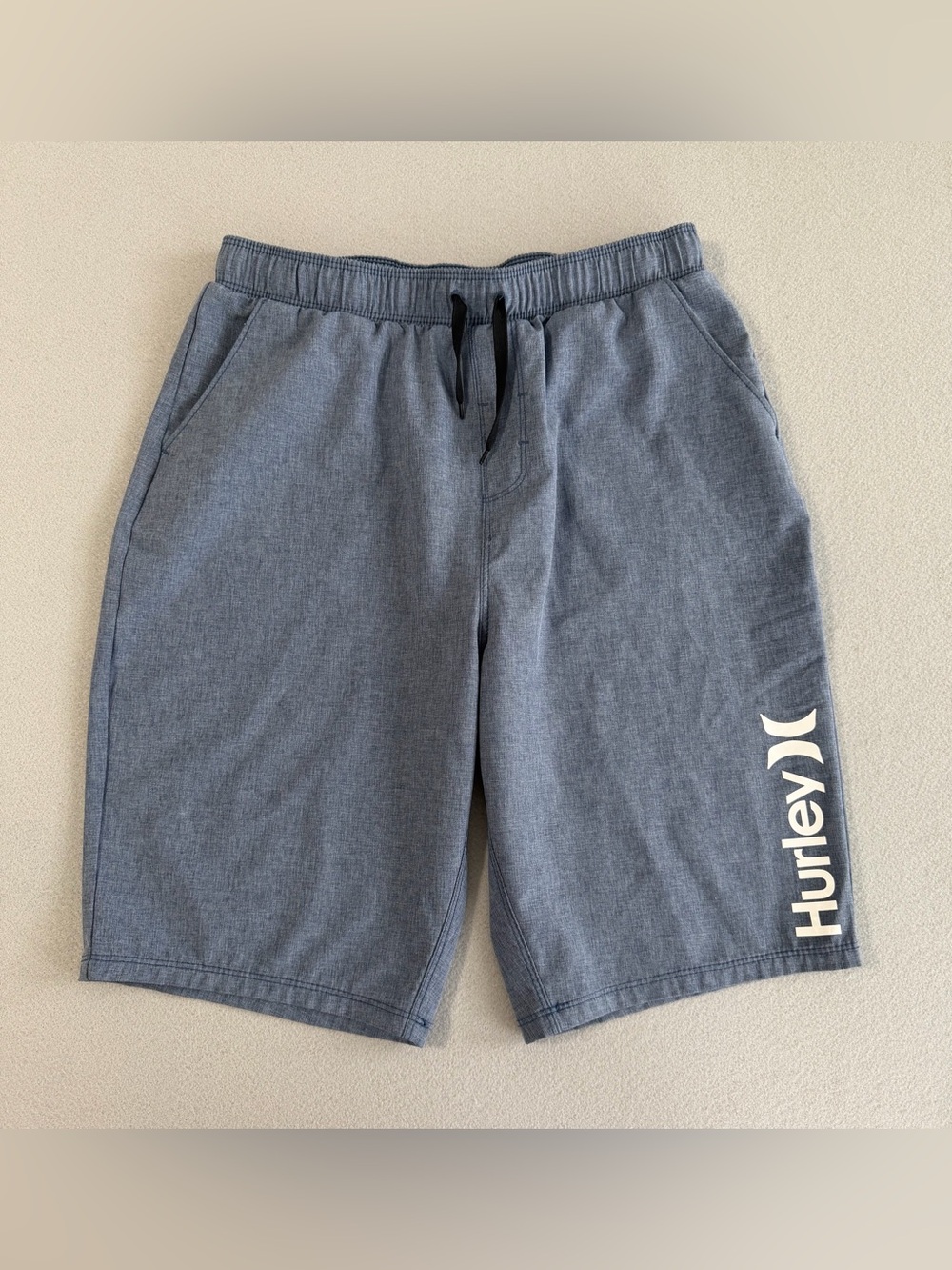 Hurley Activewear Shorts XL Boys Blue Color Elastic Drawstring Pockets